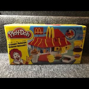 COPY - McDonald’s Playdoh playset